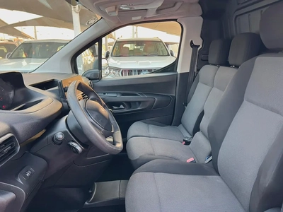 Peugeot Partner Origin Van 2022 - GCC Specs - Business Ref#810-9