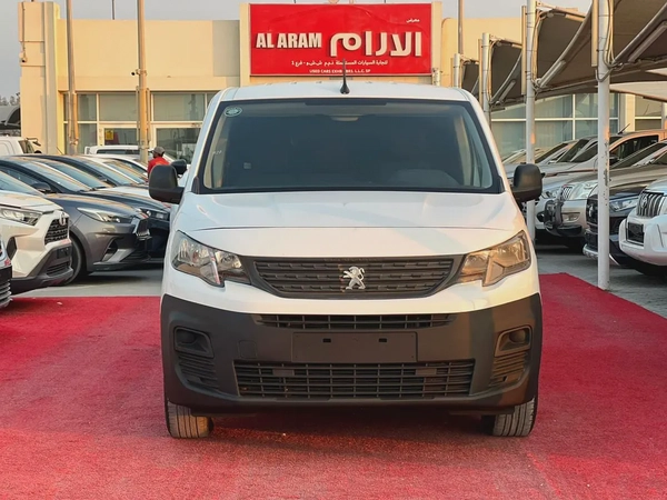 Peugeot Partner Origin Van 2022 - GCC Specs - Business Ref#810