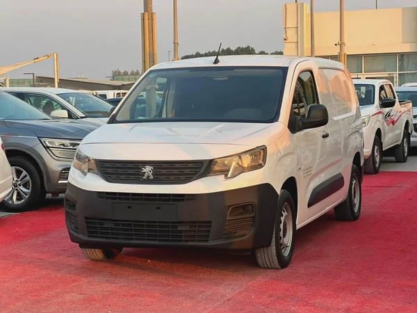Peugeot Partner Origin Van 2022 - GCC Specs - Business Ref#810