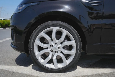 RANGE ROVER SPORT HSE DYNAMIC P360 2021!! GCC SPECS!! WELL MAINTAINED-17