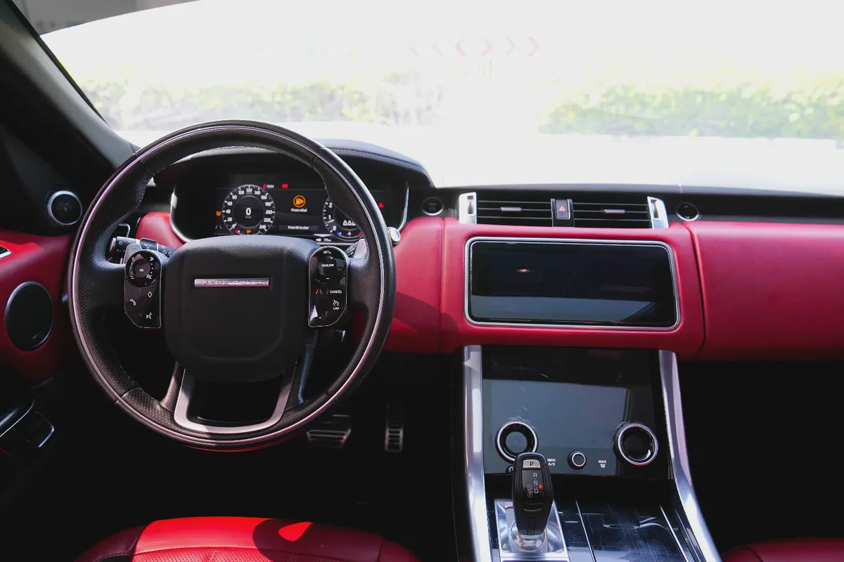 RANGE ROVER SPORT HSE DYNAMIC P360 2021!! GCC SPECS!! WELL MAINTAINED-6-6