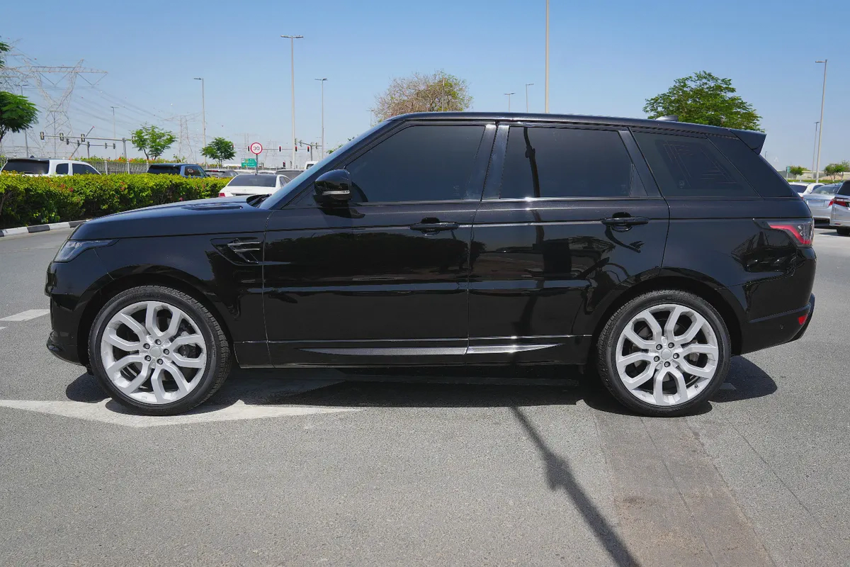 RANGE ROVER SPORT HSE DYNAMIC P360 2021!! GCC SPECS!! WELL MAINTAINED-16-16