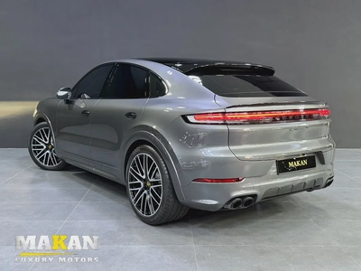 Porsche Cayenne S COUPE-10