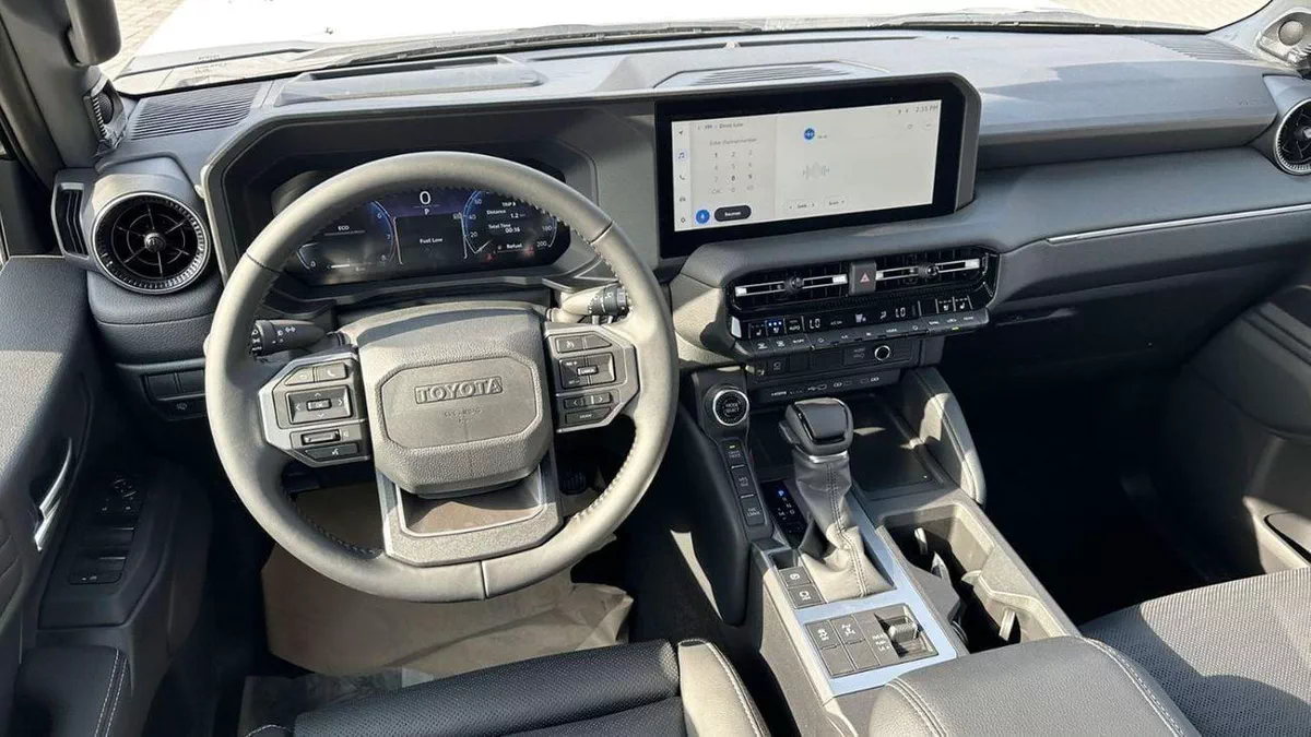 Toyota Prado PRADO TOYOTA PRADO || 2.4L V4 PETROL / FULL OPTION / 360 CAMERA WITH HEAD UP DISPLAY / 2026 ONLY FOR AFRIC-14-0