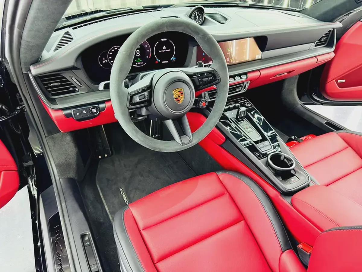 Porsche 911 Carrera GTS 2025 | GCC  | Al Naboodah Warranty 2027 | AL Naboodah Full Service History-9-9