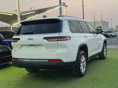 Stunning Jeep Cherokee Limited 2022 | American Specs | Low Mileage-5