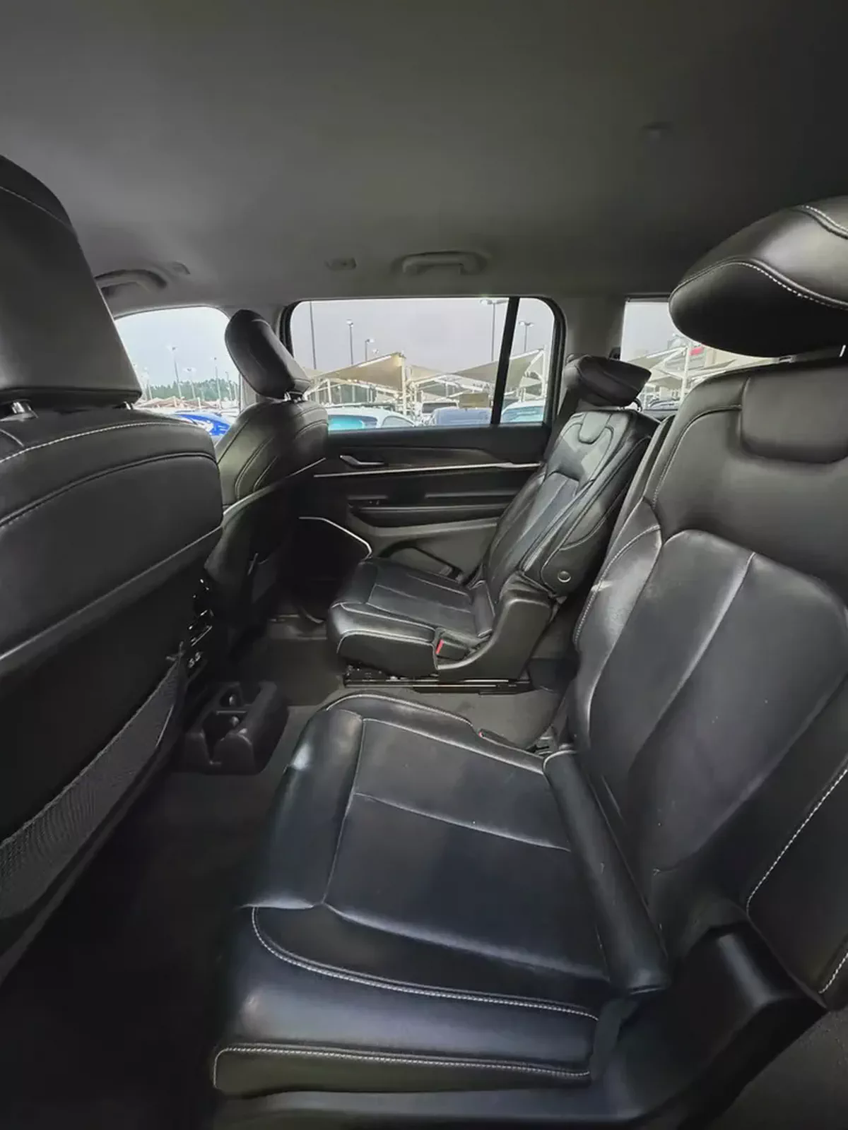 Stunning Jeep Cherokee Limited 2022 | American Specs | Low Mileage-9-9