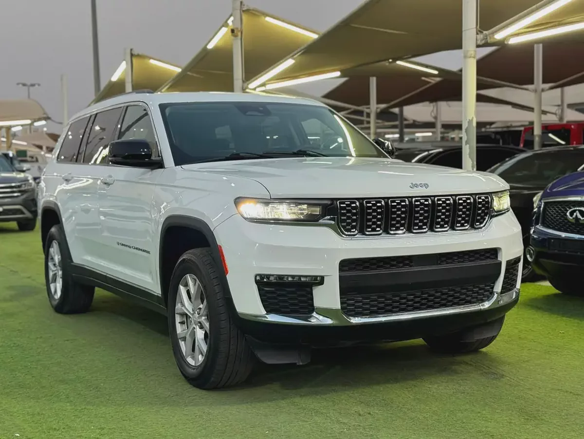 Stunning Jeep Cherokee Limited 2022 | American Specs | Low Mileage-2-2