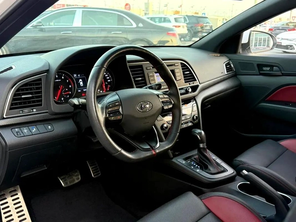 Hyundai Avante 2018 Korean Specs - Reliable Efficient Sedan