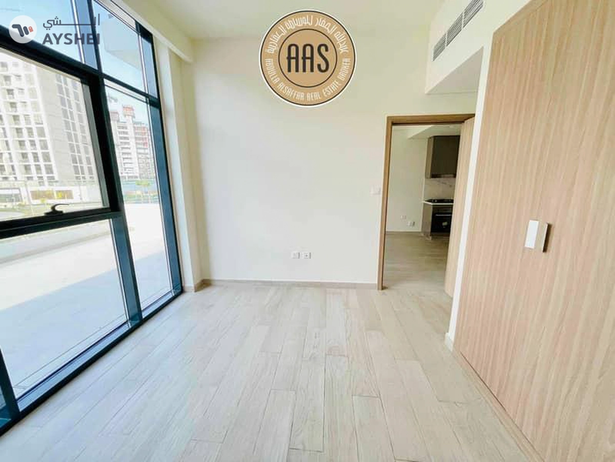 Huge Terrace | Corner Unit | High ROI | Chiller Free |