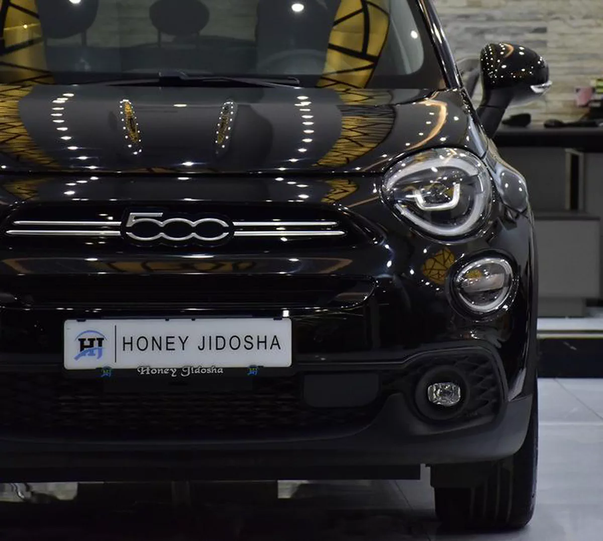 Fiat 500x ( 2023 Model ) in Black Color GCC Specs-10-10