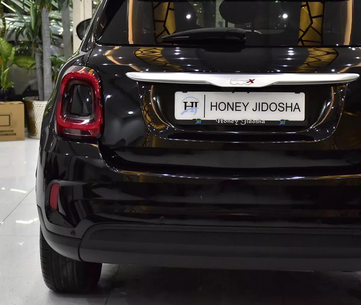 Fiat 500x ( 2023 Model ) in Black Color GCC Specs-7-7