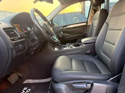 Volkswagen Touareg P1 Pristine Highline | GCC Specs | Low Mileage-9