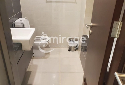 Modern 1BR Unit | Vacant | Premium Location-6