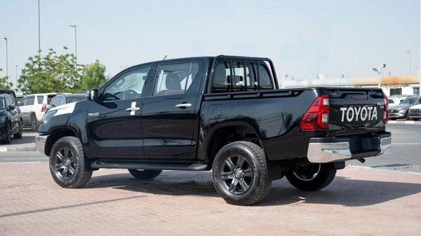 Toyota Hilux TOYOTA HILUX 2.7L petrol manual 2023