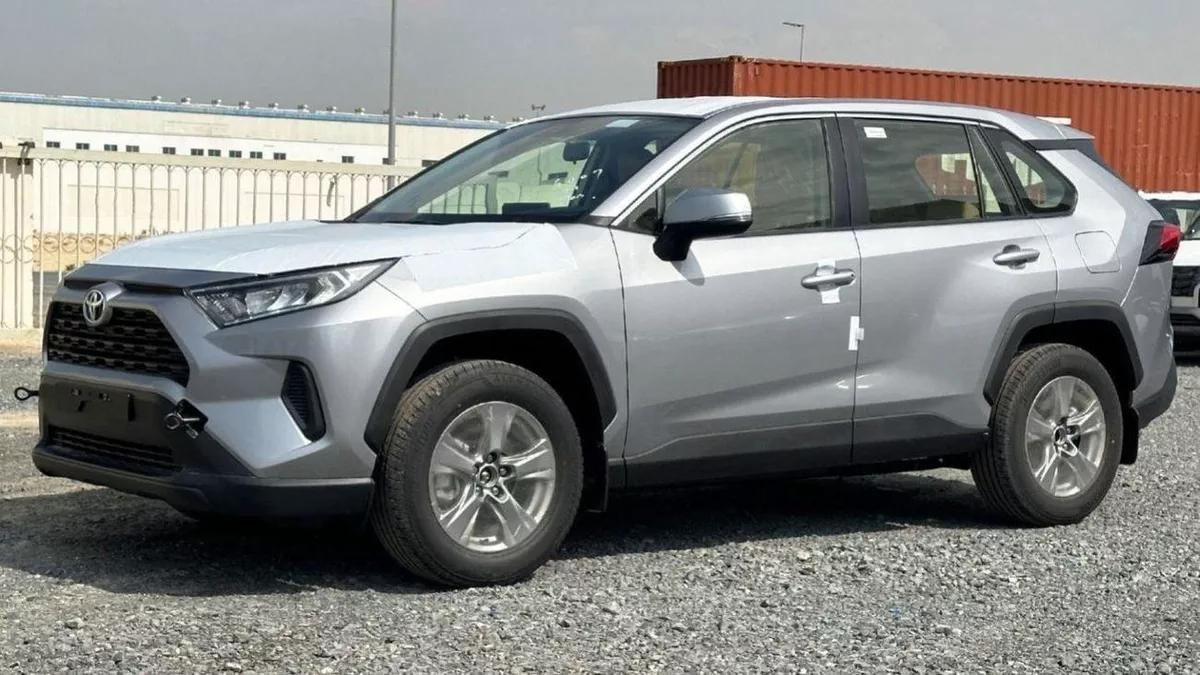 Toyota RAV4 LE RAV4 2.0L 2WD AT LE