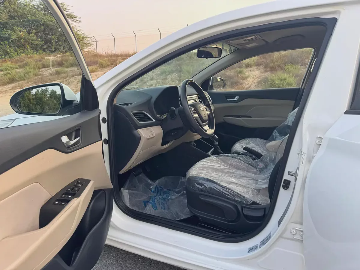Hyundai Accent 2021 GL GCC Specs-10-10