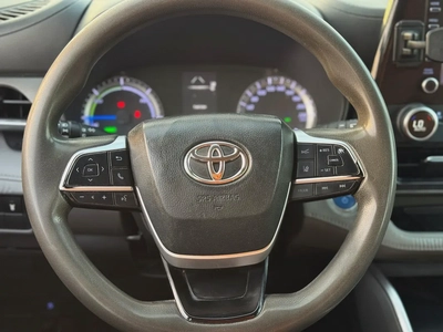 2022 Model - Highlander Hybrid - GCC Specs - Excellent Condition - 7 seater-9