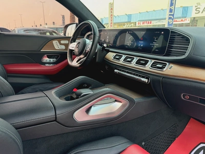 2021. GLE450.-11