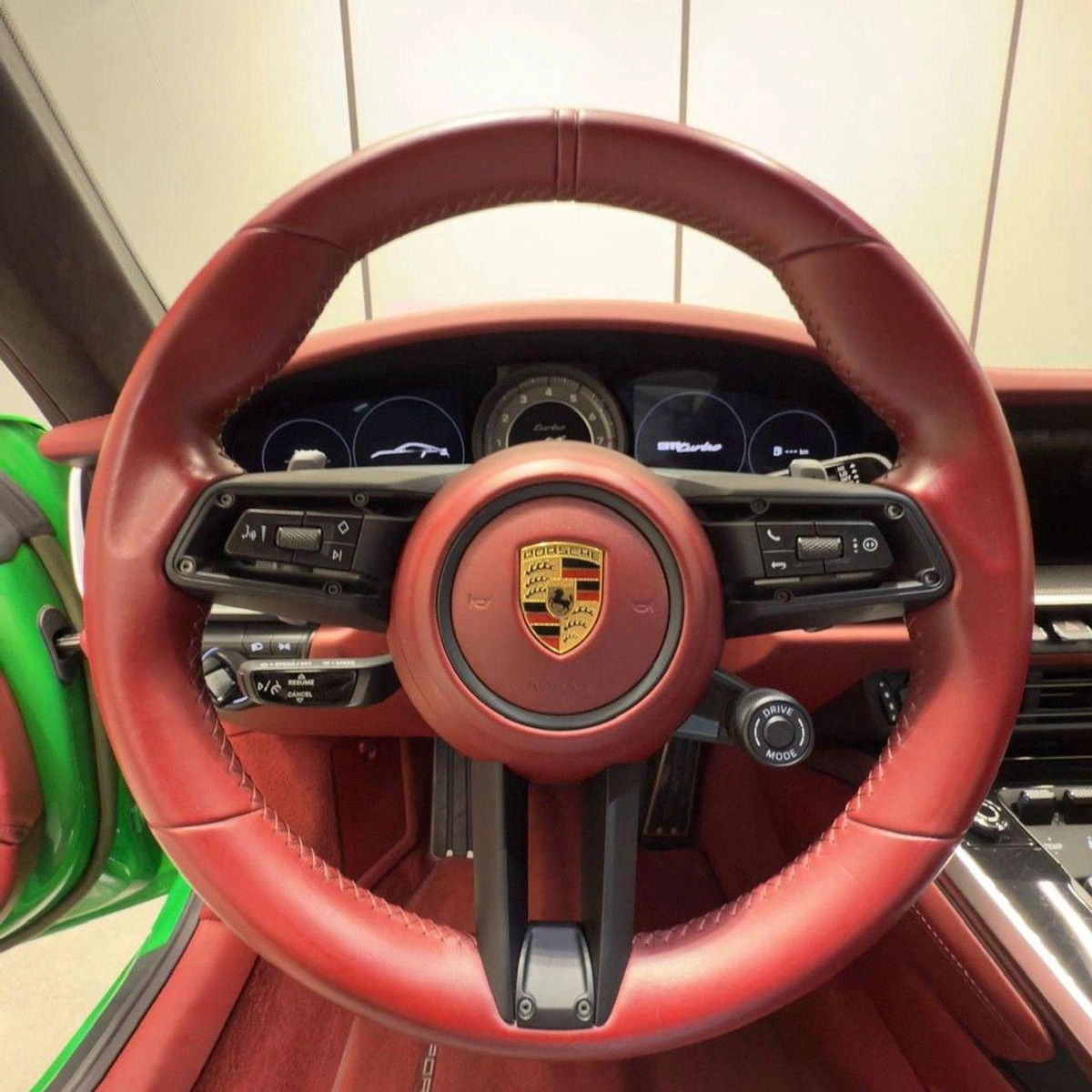 Porsche 911 Porsche 911 Turbo 2023 GCC specs-10-0