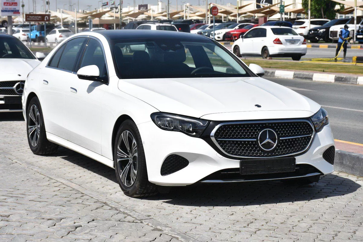 MERCEDES BENZ E200 2025 | WHITE-10-10