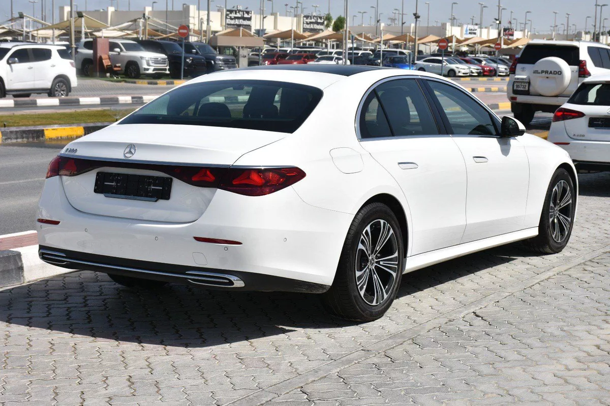 MERCEDES BENZ E200 2025 | WHITE-7-7