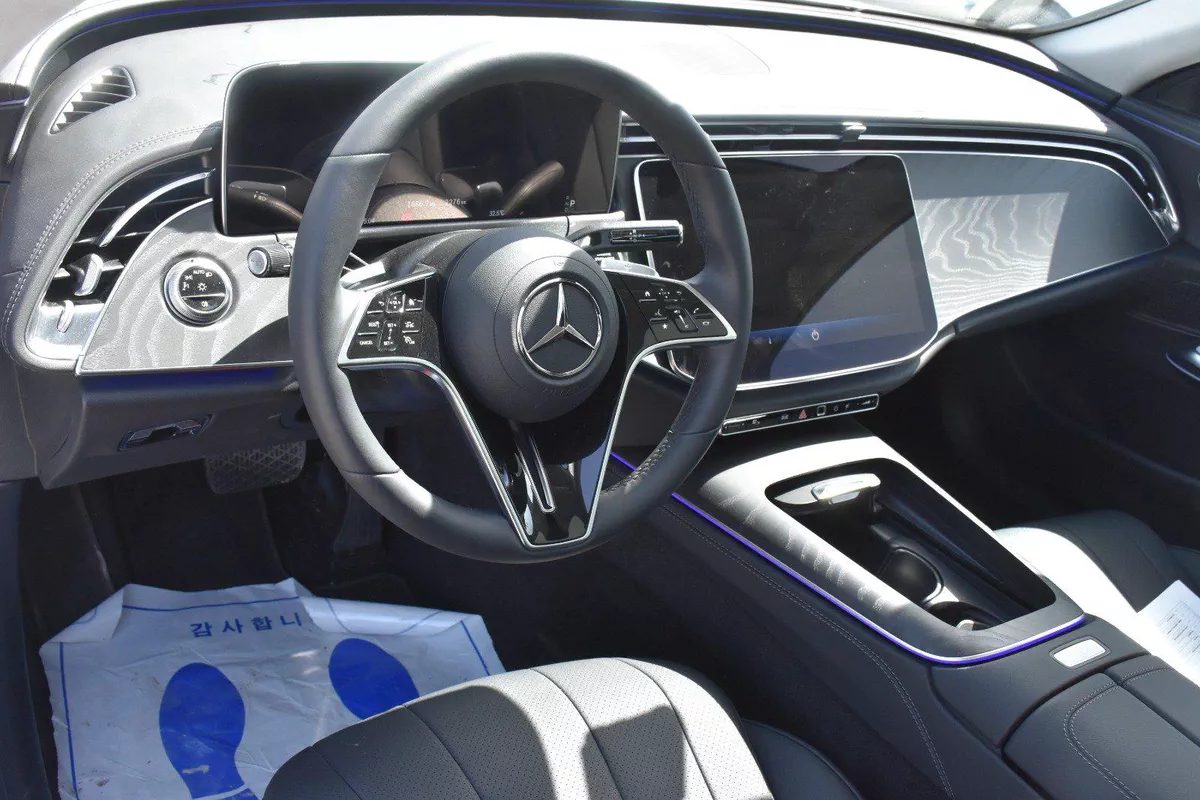 MERCEDES BENZ E200 2025 | WHITE-6-6
