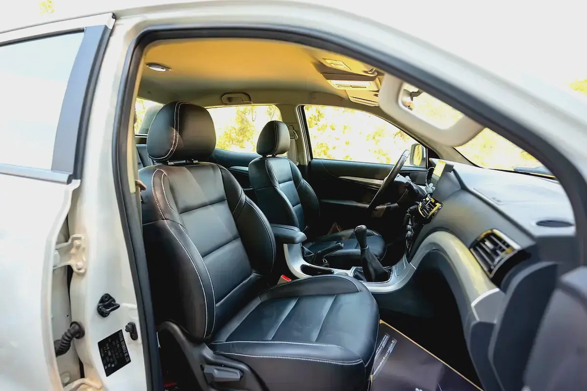Dongfeng Rich 6 | Double Cabin 4X2 | Manual Diesel | GCC Specs | Ref#D01790-10-10