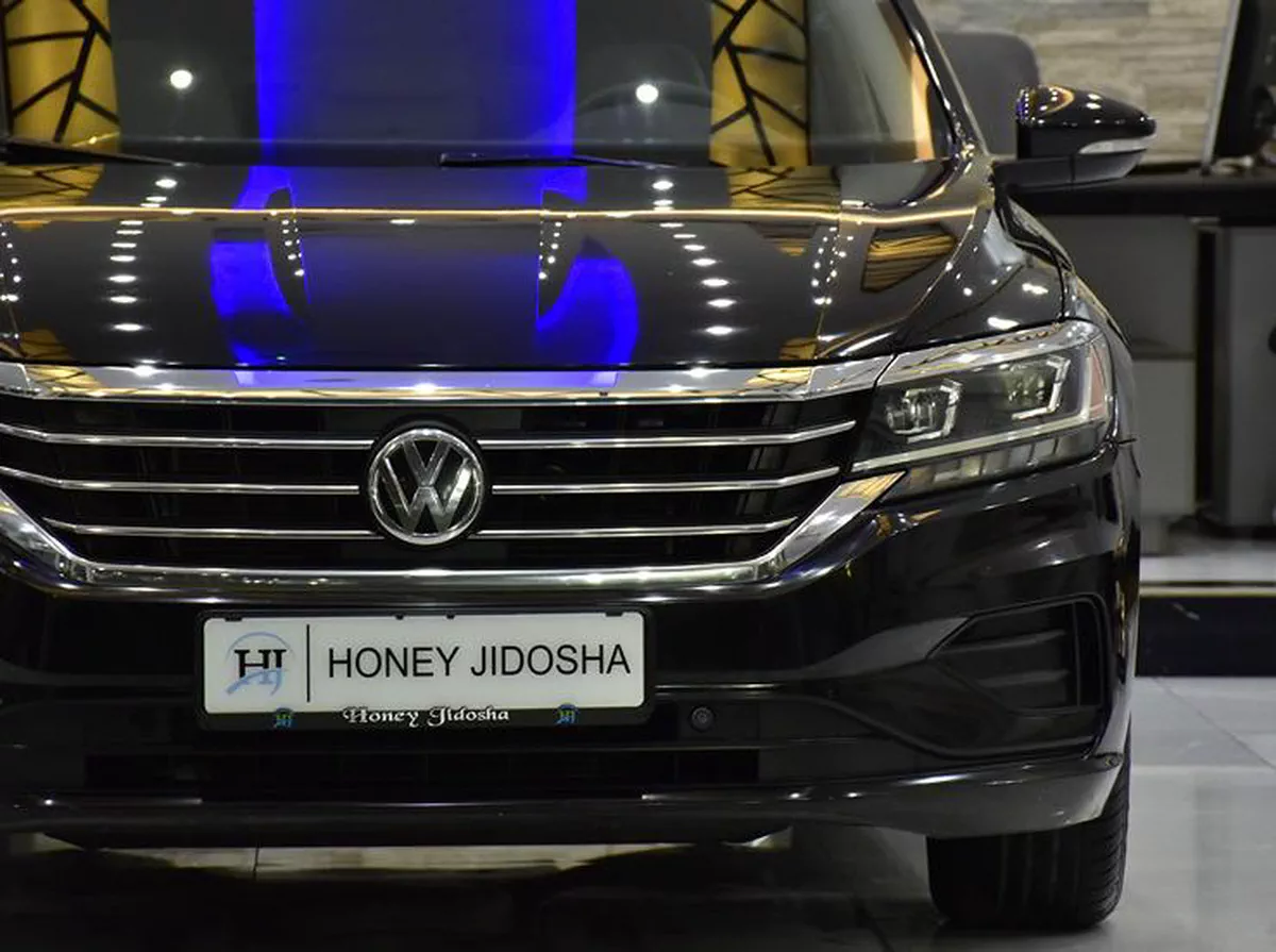 Volkswagen Passat ( 2020 Model ) in Blac...-4-4