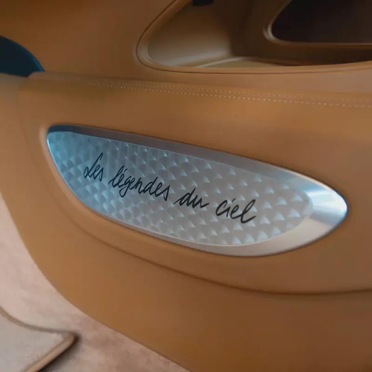 2021  BUGATTI CHRION LES LEGANDS DU CIEL ( 1 OF 20 ) DONE 6000KM ( 4 YEARS WARRANTY+ SERVICE )-16-16