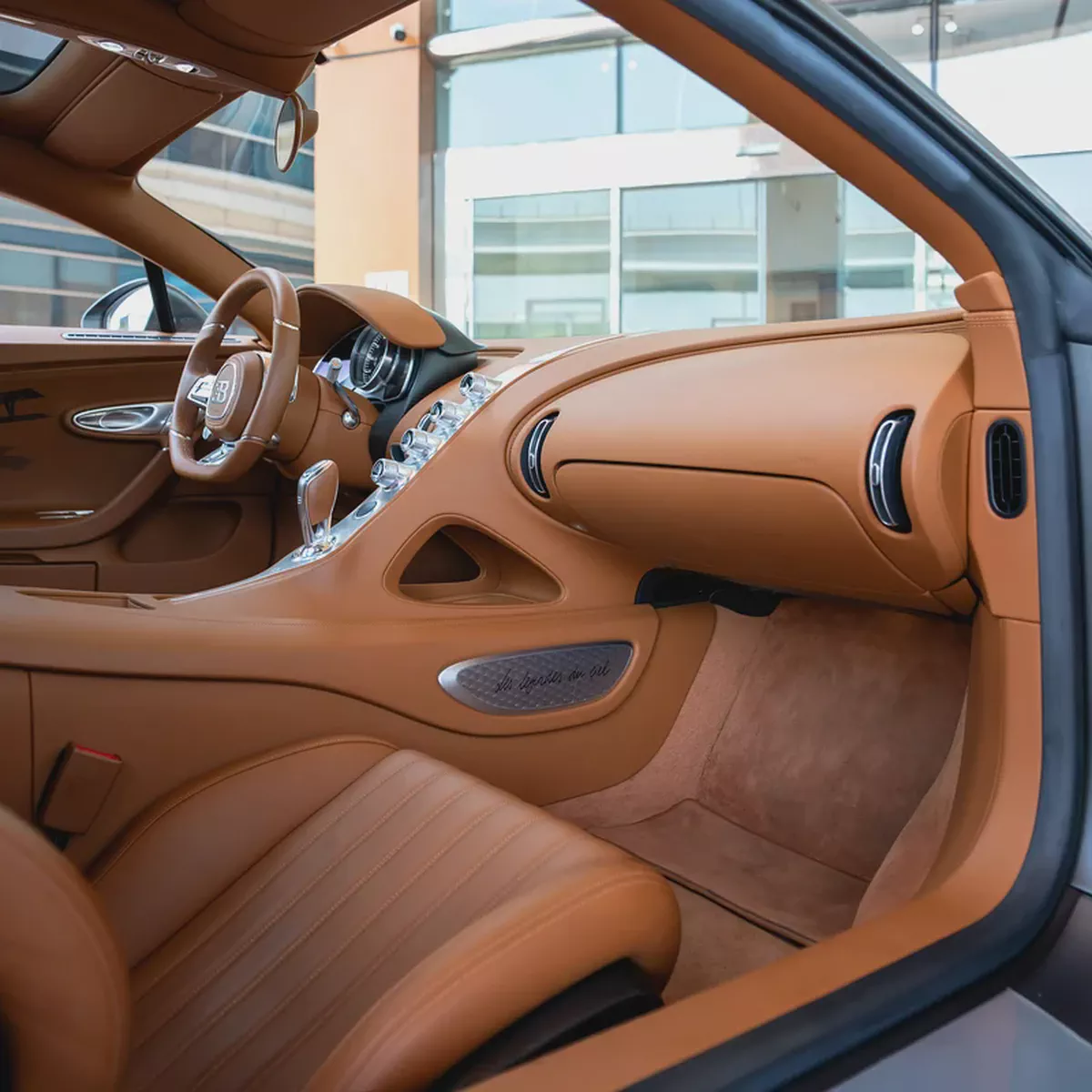 2021  BUGATTI CHRION LES LEGANDS DU CIEL ( 1 OF 20 ) DONE 6000KM ( 4 YEARS WARRANTY+ SERVICE )-8-8