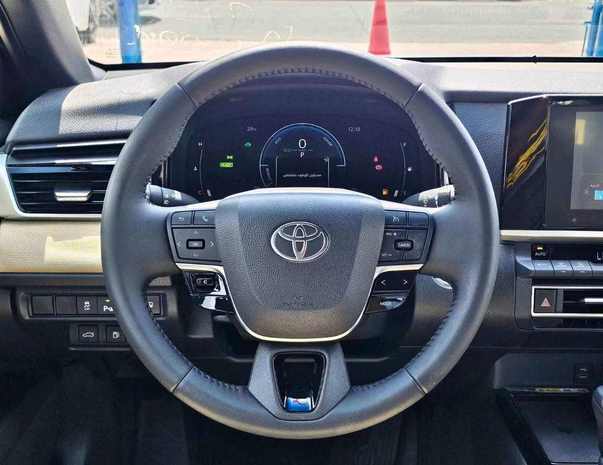 Toyota Camry E PLUS HEV E-PLUS HYBRID / 2.5L V4 PETROL / PUSH START / DVD+CAMERA / SUNROOF / (CODE # CPEA)-12-0