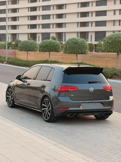 Volkswagen Golf R Special Edition 2019 | GCC Specs | Low Mileage-3