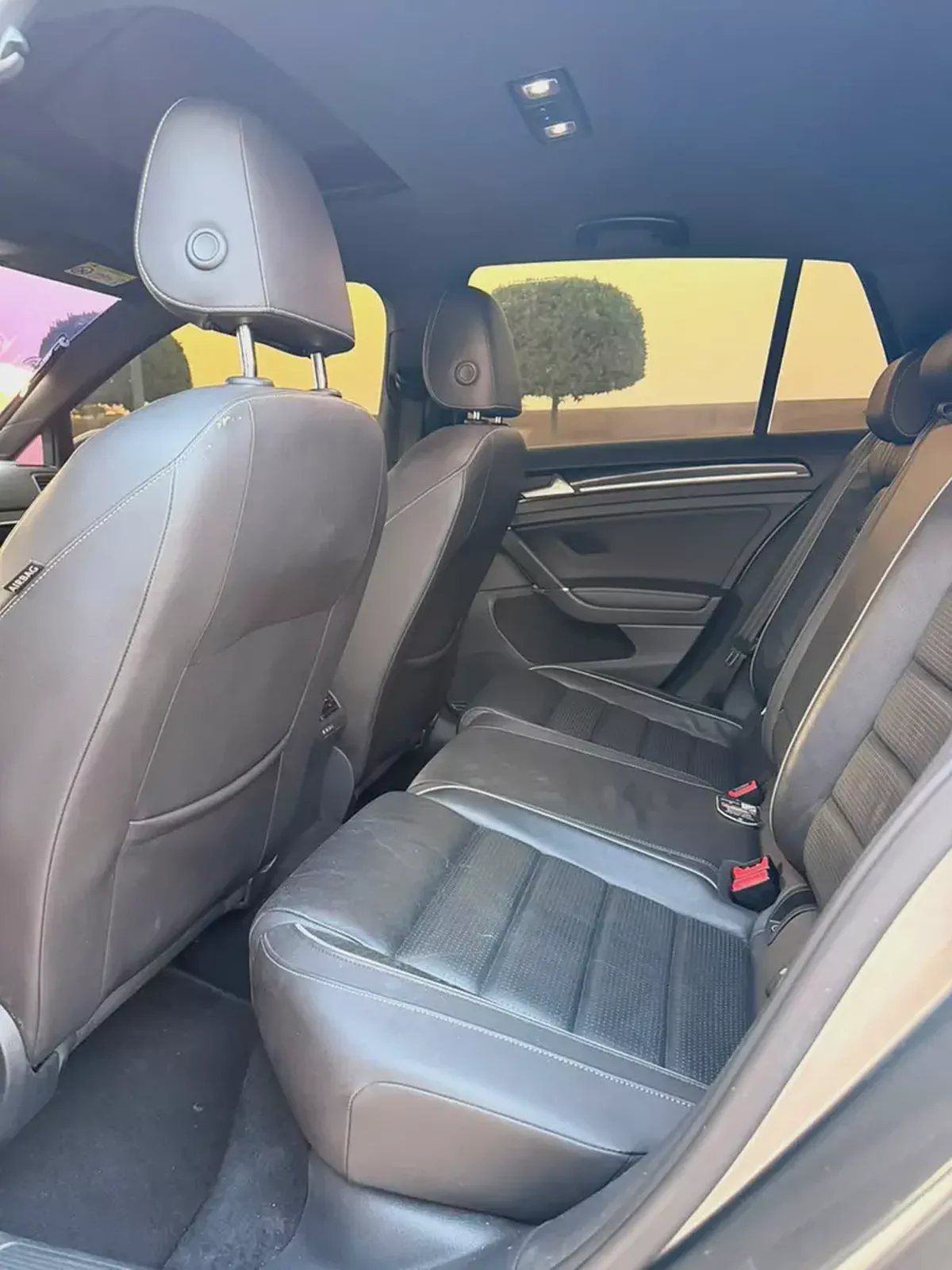 Volkswagen Golf R Special Edition 2019 | GCC Specs | Low Mileage-11-11