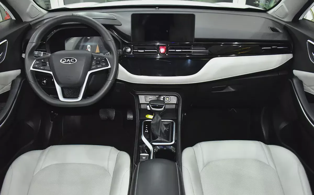 AED 523 EMi for 5Yrs | JAC JS4 1.5T ( 2023 Model ) in White Color GCC Specs-10-10