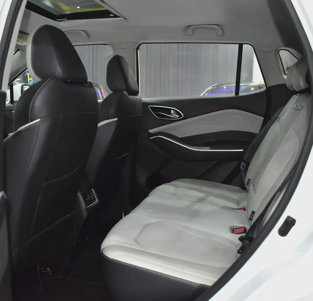 AED 523 EMi for 5Yrs | JAC JS4 1.5T ( 2023 Model ) in White Color GCC Specs-15-15