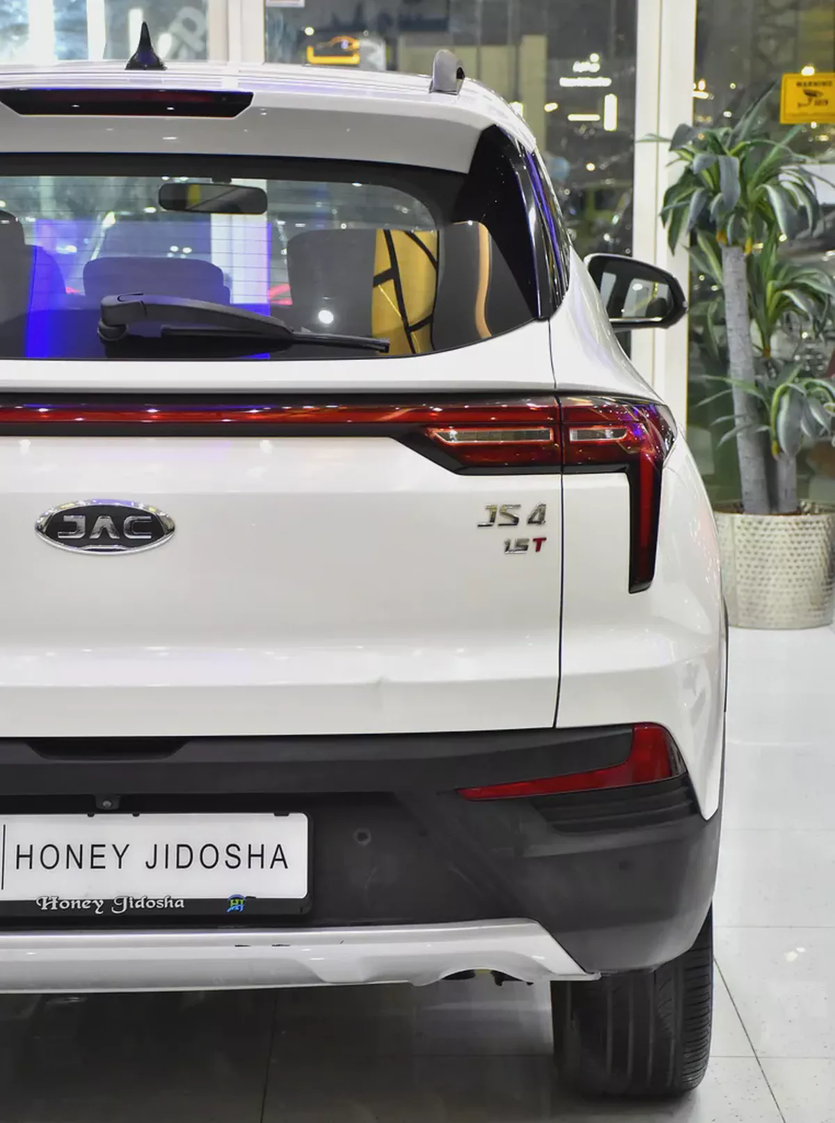 AED 523 EMi for 5Yrs | JAC JS4 1.5T ( 2023 Model ) in White Color GCC Specs-8-8