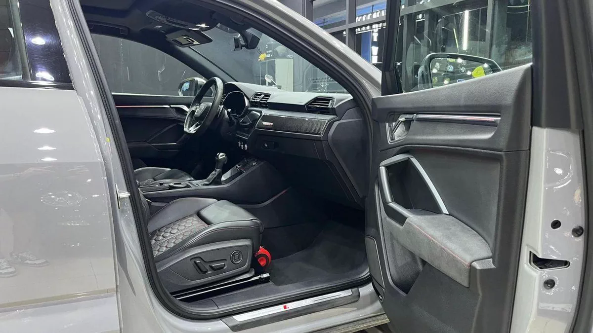 Audi RSQ3 STANDARD-12-0