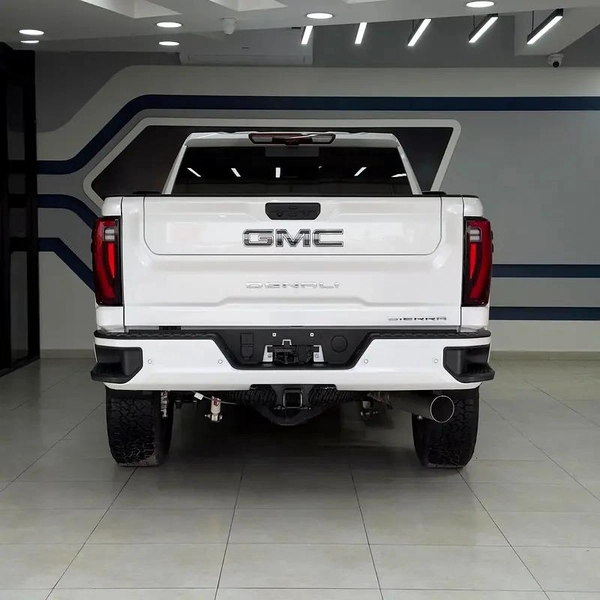 GMC Sierra 3500 HD Denali