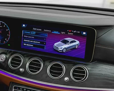 MERCEDES E300 AMG KIT - 2023 - GCC - GARGASH WARRANTY AND SERVICE CONTRACT TILL 5/2028-13