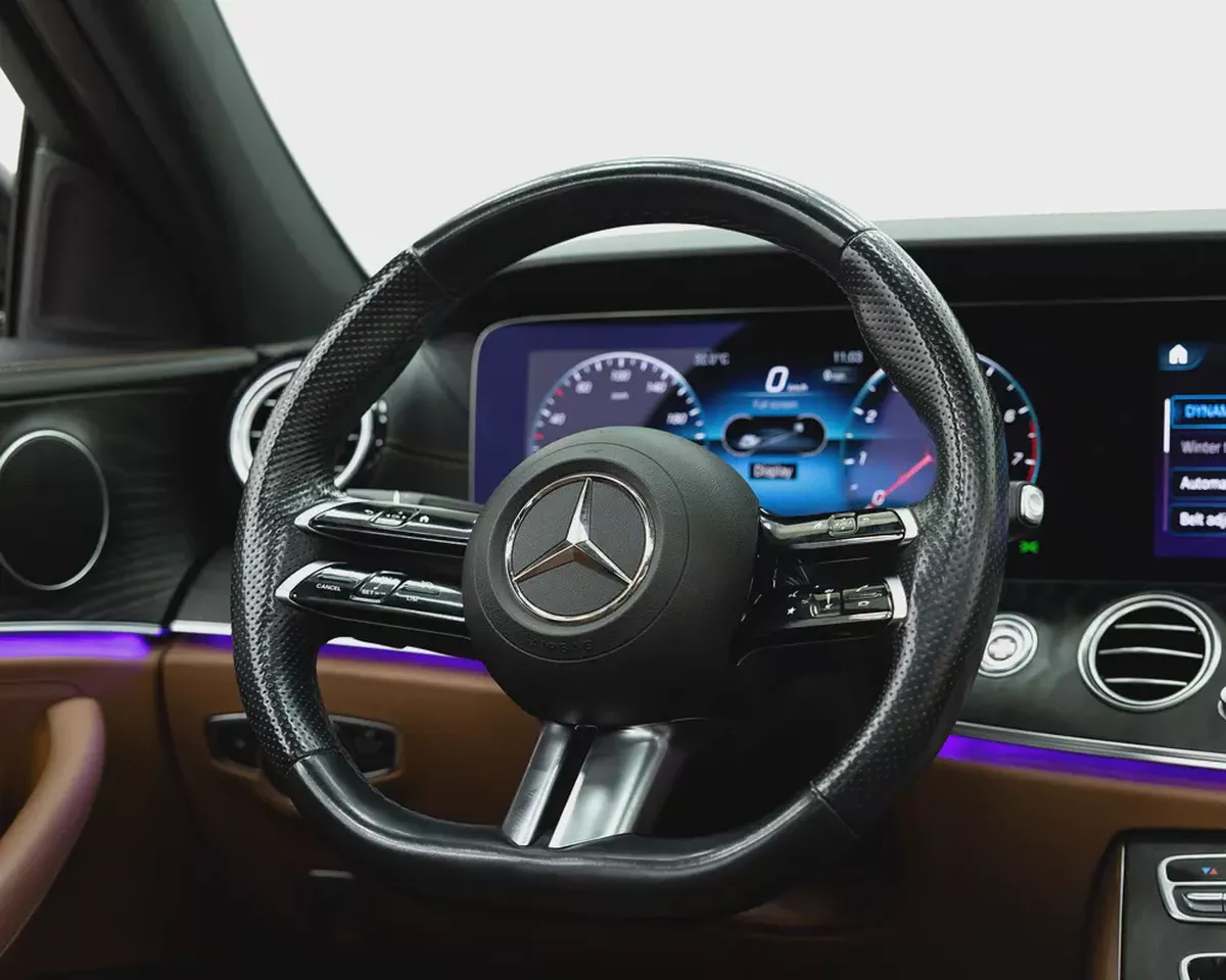 MERCEDES E300 AMG KIT - 2023 - GCC - GARGASH WARRANTY AND SERVICE CONTRACT TILL 5/2028-10-10