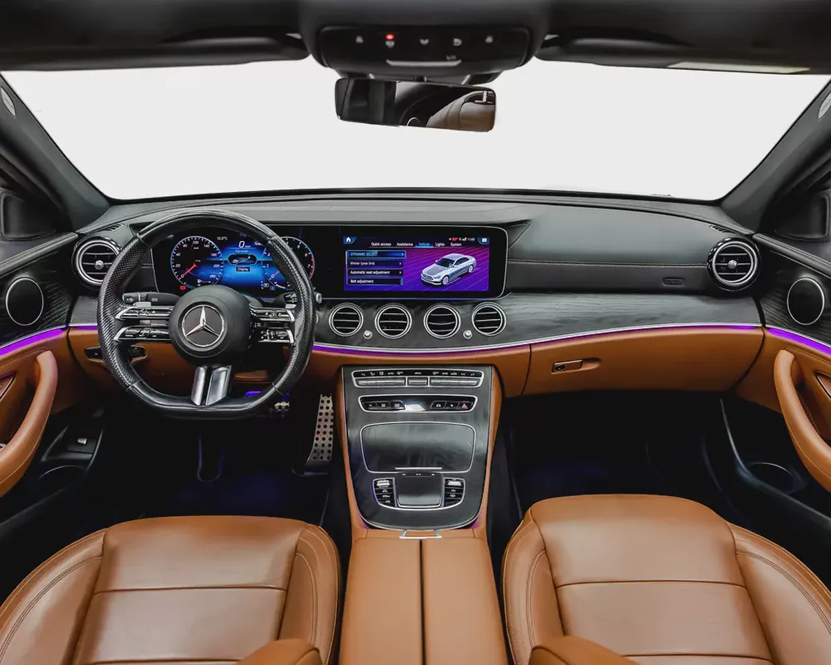 MERCEDES E300 AMG KIT - 2023 - GCC - GARGASH WARRANTY AND SERVICE CONTRACT TILL 5/2028-6-6