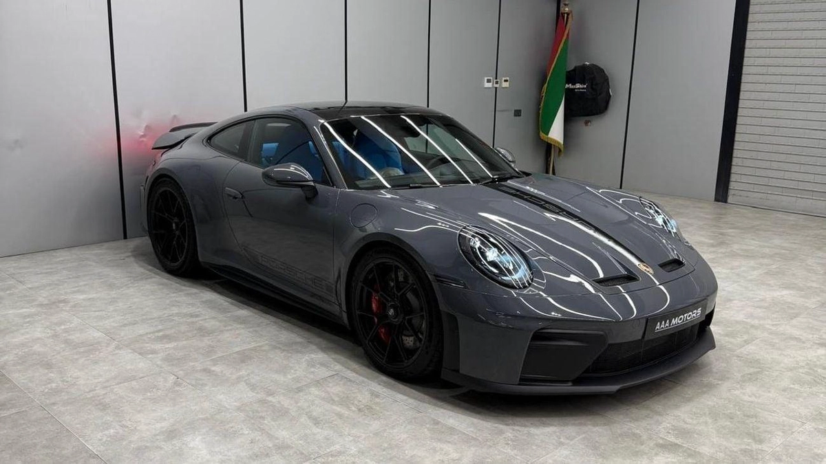 Porsche 911 GT3 Touring-3-3