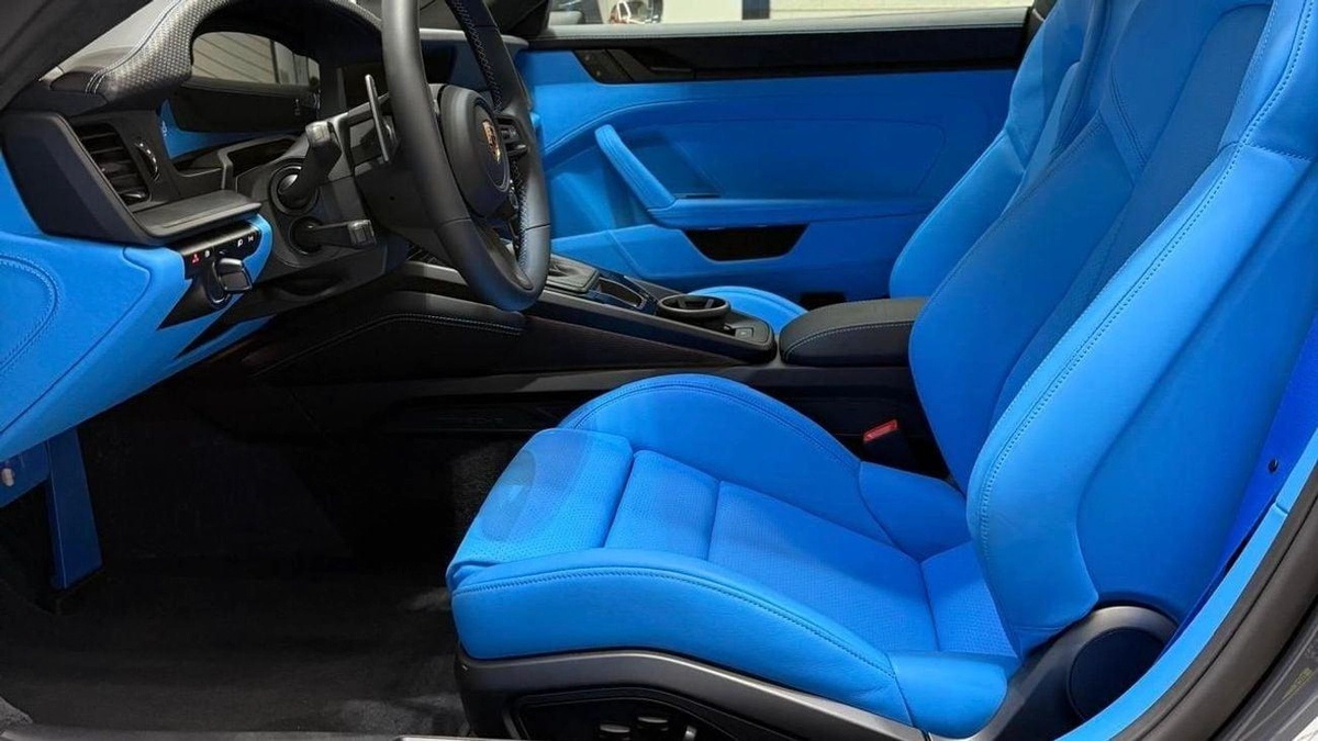 Porsche 911 GT3 Touring-6-6