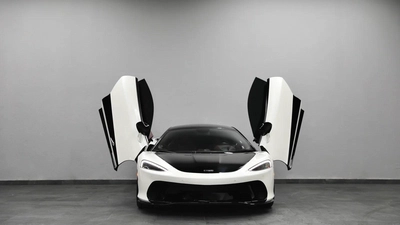 McLaren GT | Low KMs-1