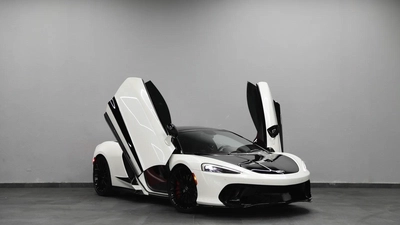McLaren GT | Low KMs-3
