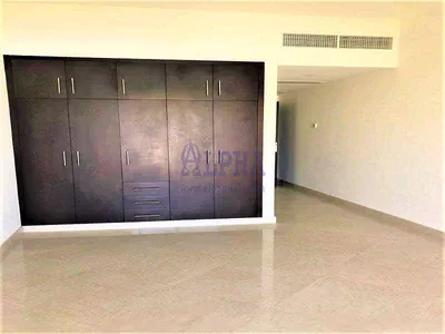 Unfurnished 3BR+Maid's room - Lovely views-7