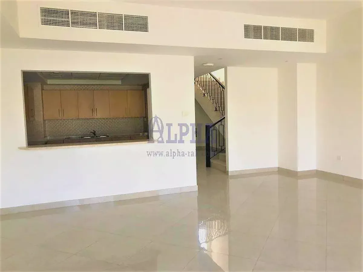 Unfurnished 3BR+Maid's room - Lovely views-3-3