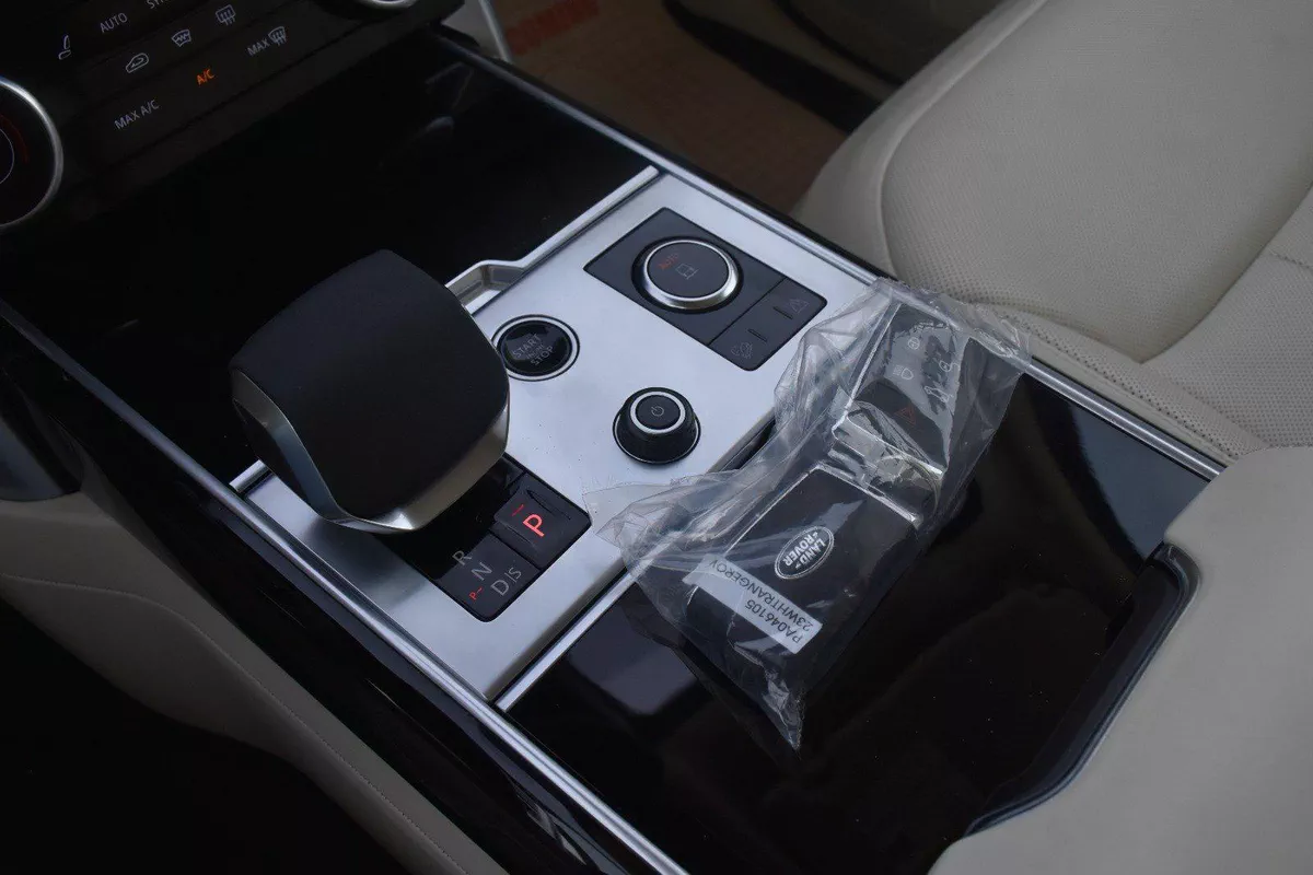 LAND ROVER RANGE ROVER SE V6 2023 | WHITE-2-2