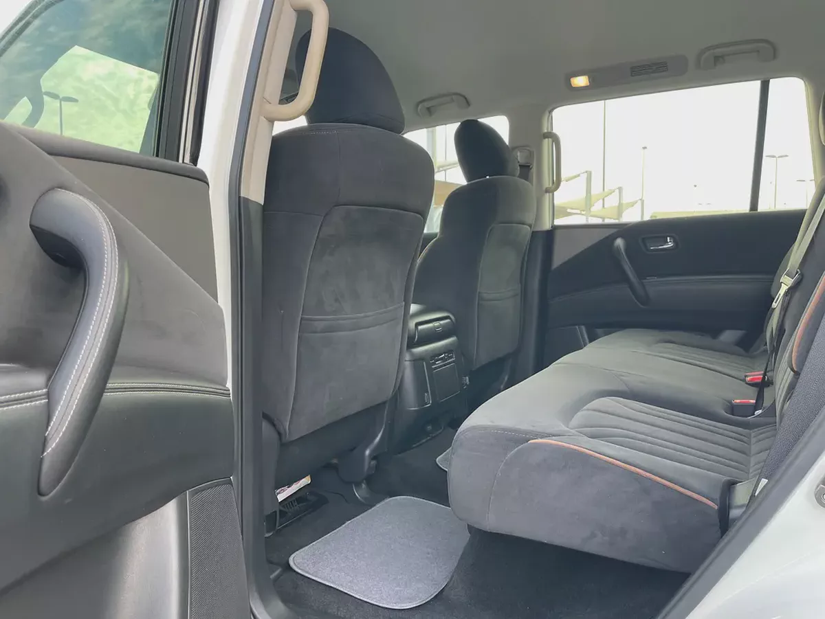Nissan Patrol LE 2020, GCC Specs - Excellent Condition-10-10